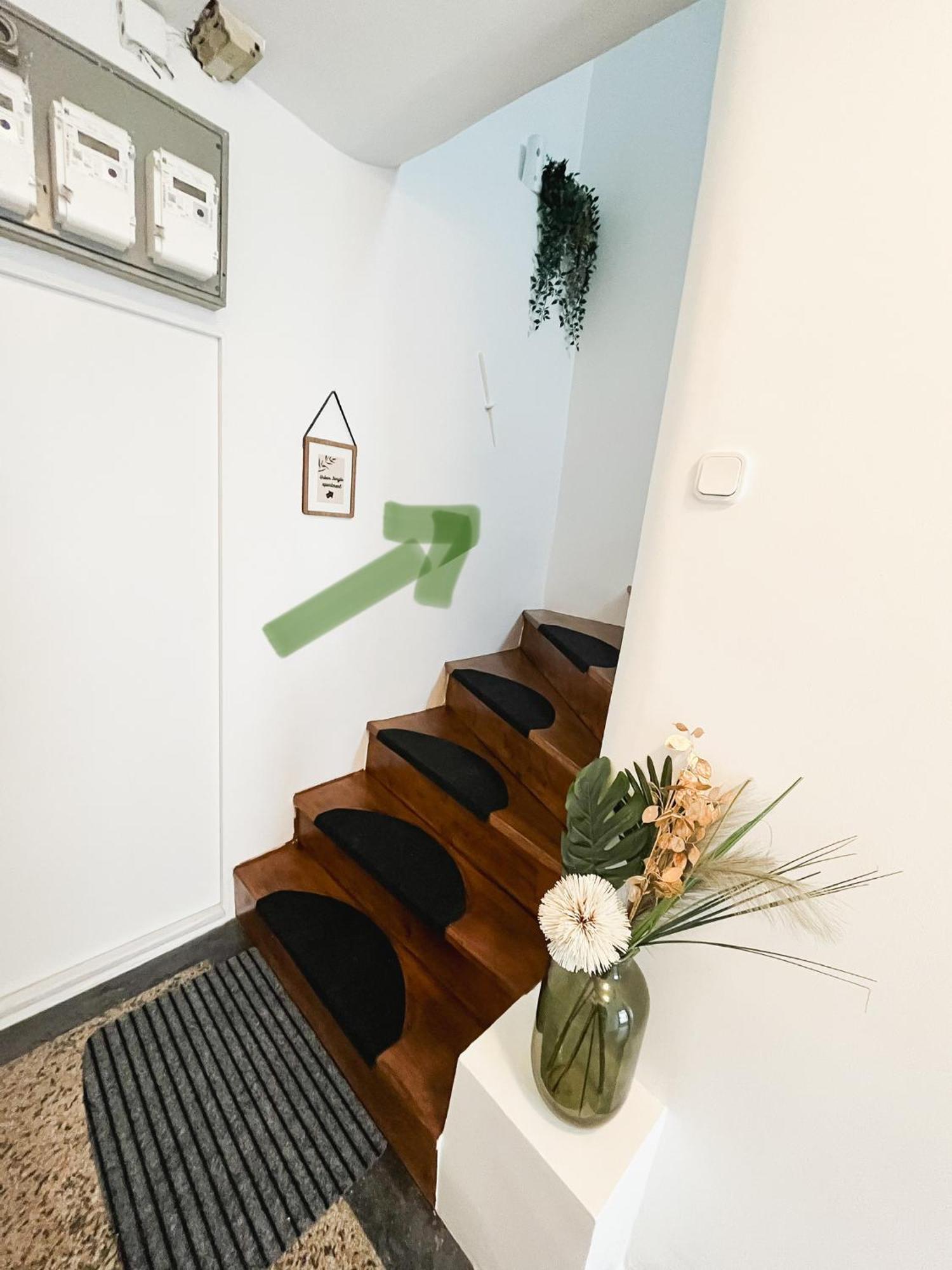 Urban Jungle Apartment - Free Parking Любляна Экстерьер фото